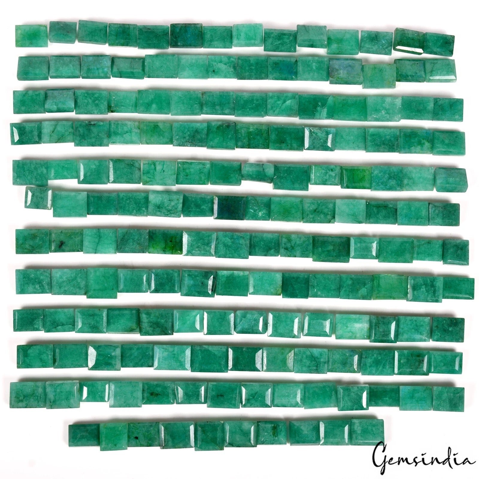 Natural 2500Ct Fine Cut Colombian Green Emerald Best Loose Gemstone Lot for Ring