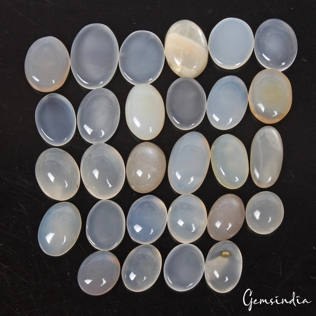 Moonstone Lot, Cabochon, Untreated — 23 Pieces, 14mm to 20mm, 236.80 Ct