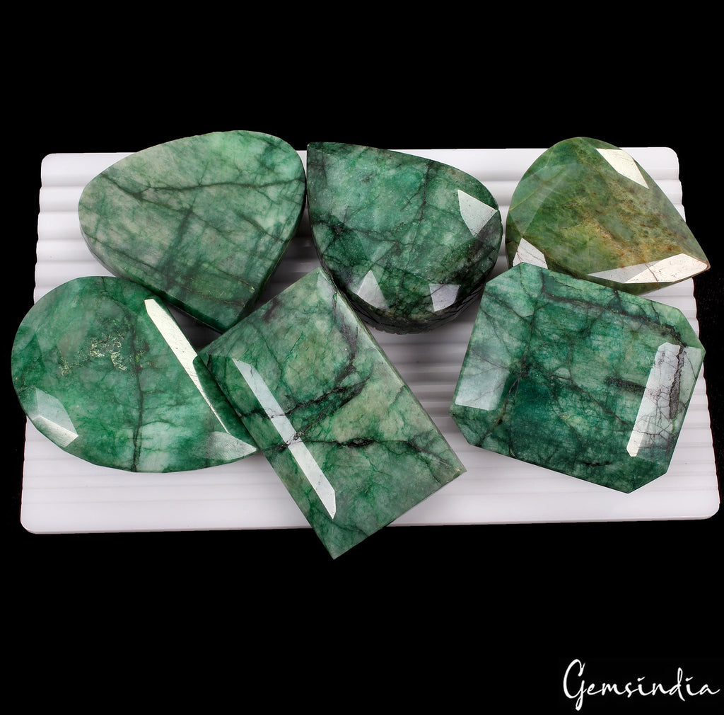 4960 Ct Natural Green Brazilian Emerald Mix Cut Carving With Faceted Back Gems