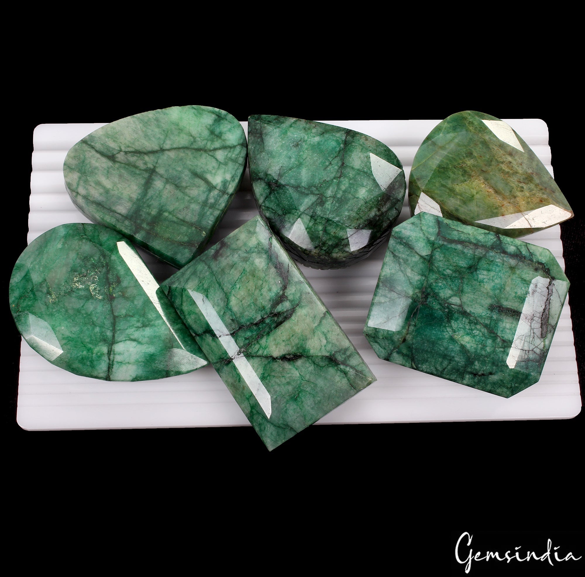 4960 Ct Natural Green Brazilian Emerald Mix Cut Carving With Faceted Back Gems