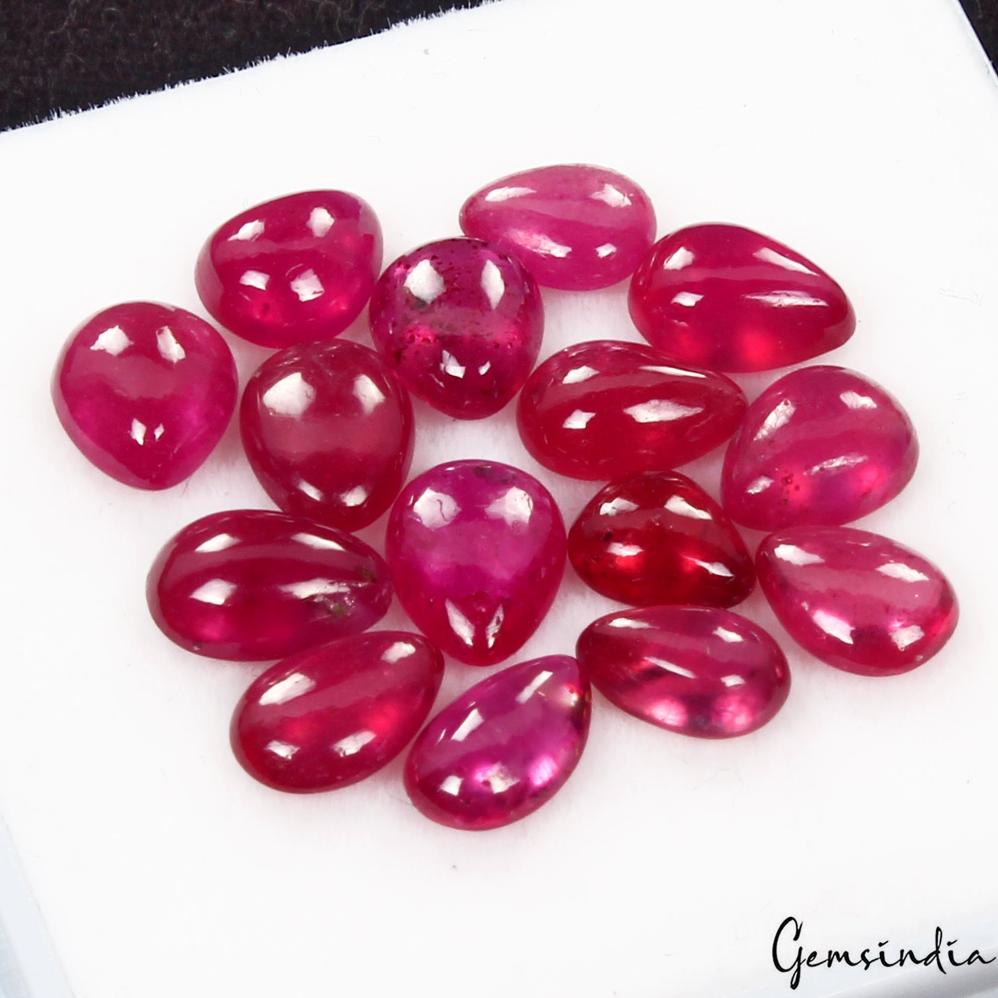Ruby Lot, Cabochon, Heated, Red — 15 Pieces, 5mm to 7mm, 13.65 Ct, Mozambique