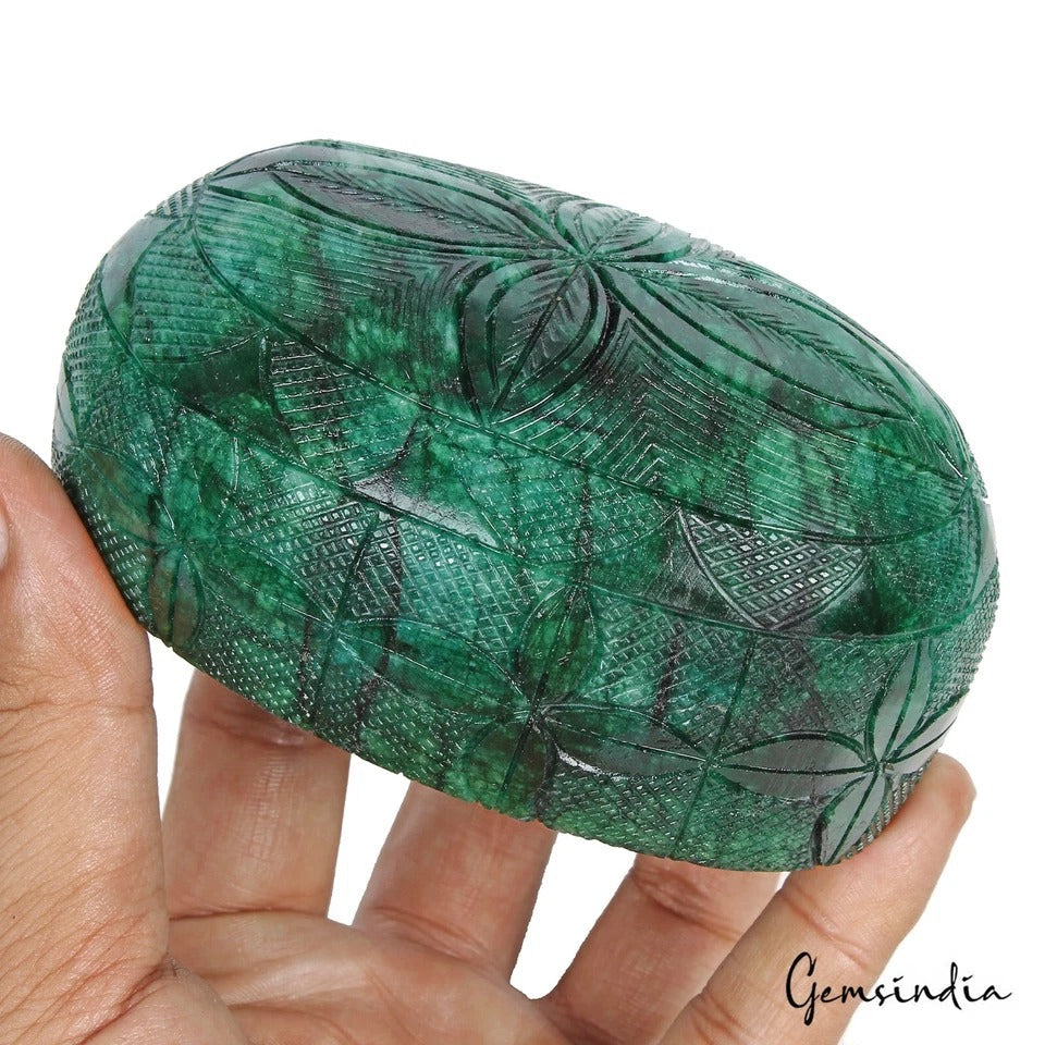3640 Ct Natural Emerald Oval Shape Amazing Carving Earth Mined Museum Size Gem