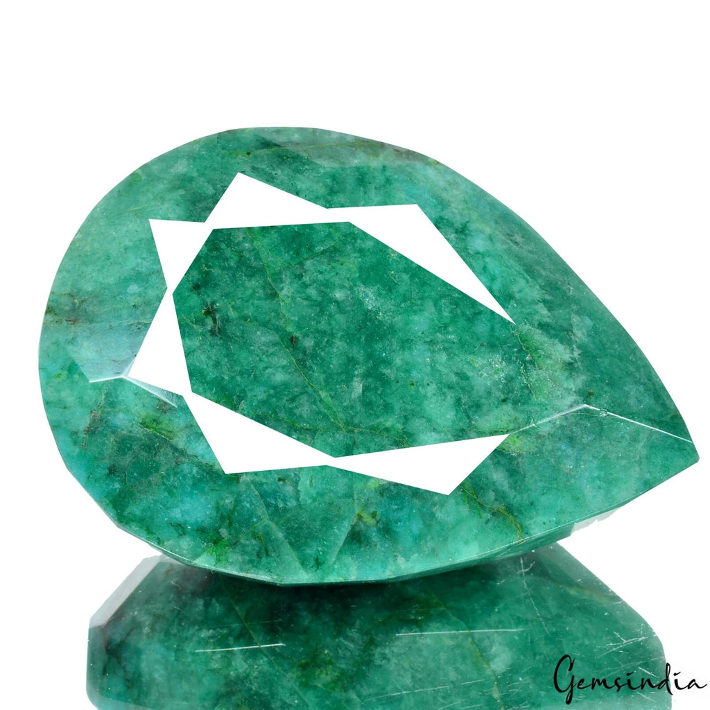 Emerald Loose Gemstone, Green — 94x65x36mm, 1560 Ct, Brazil