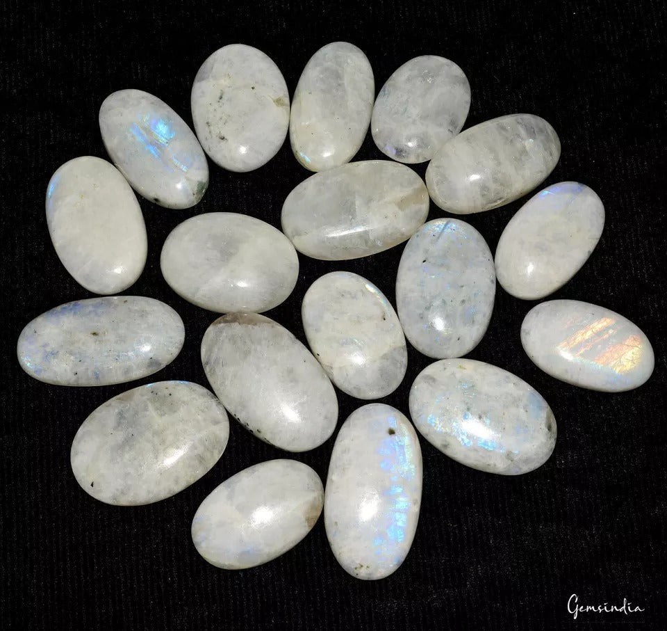 1500 Cts/18 Pcs Natural Untreated White w Blue Shine Moonstone Oval Cab Gems Lot