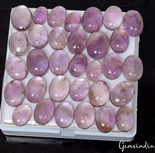 Amethyst Lot, Cabochon, Untreated, Purple — 32 Pieces, 15mm to 20mm, 420 Ct