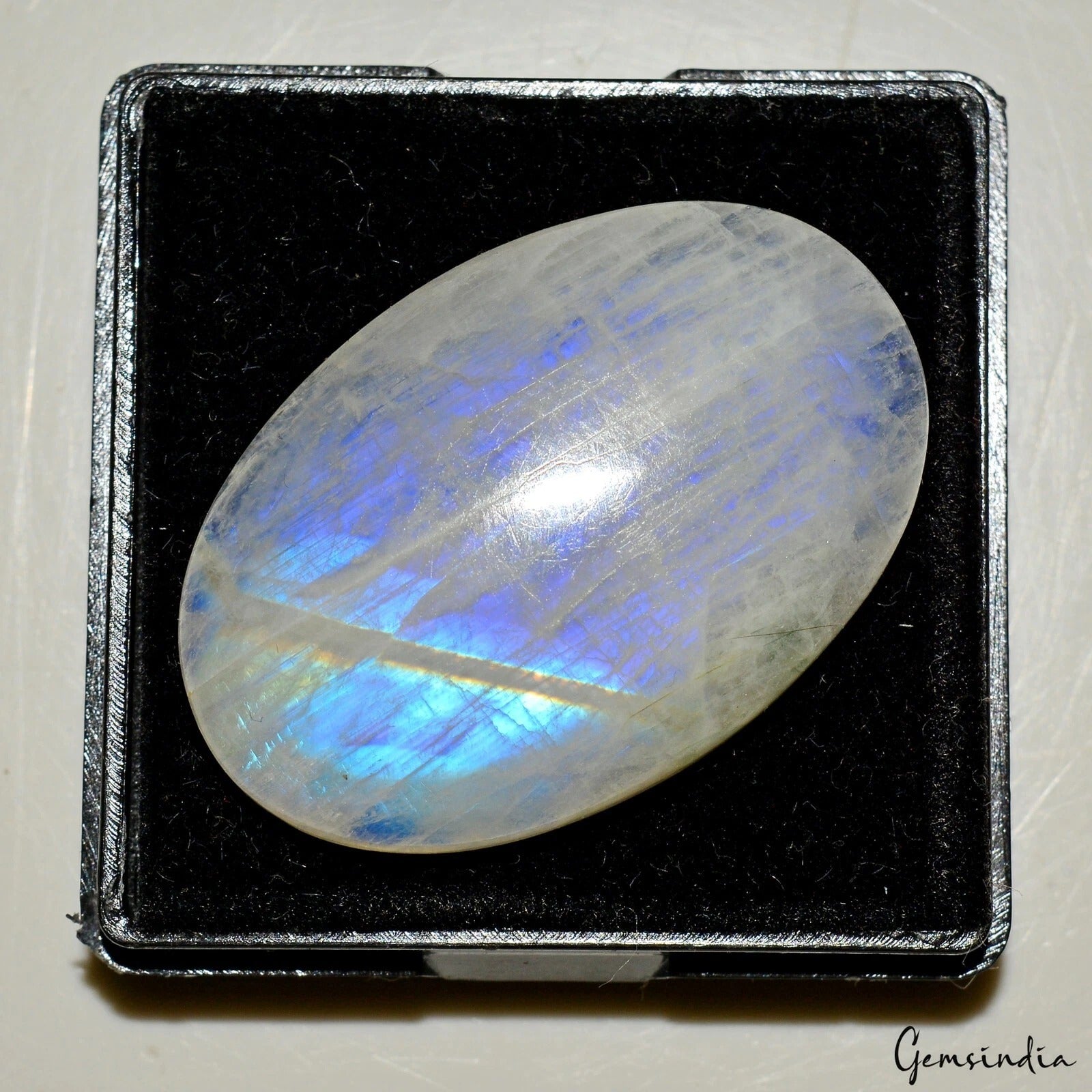 Moonstone Cabochon, Untreated, Blue — 36x24x6mm, 50.90 Ct, Madagascar