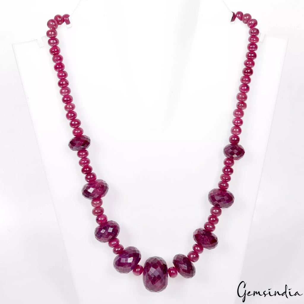 Ruby Necklace, Red — 775 Ct