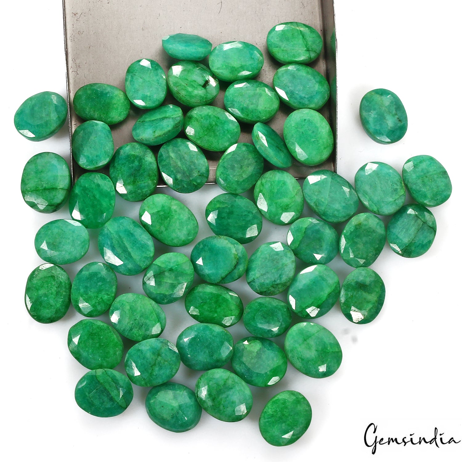 Emerald Lot, Loose Gemstone, Color Enhanced, Green — 50 Pieces, 12mm to 19mm, 490 Ct, Brazil