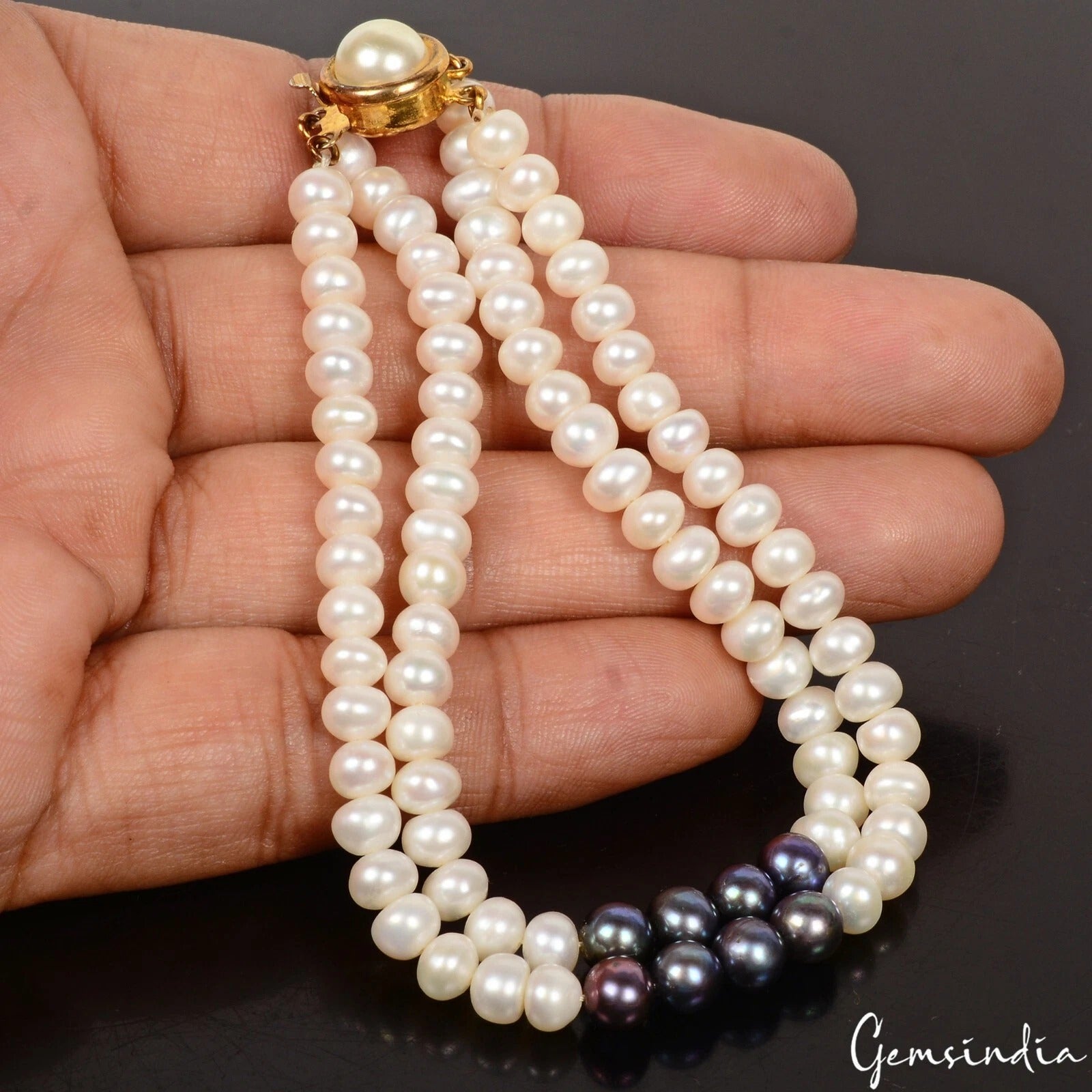 Pearl Loose Gemstone — 8", 92.50 Ct, India