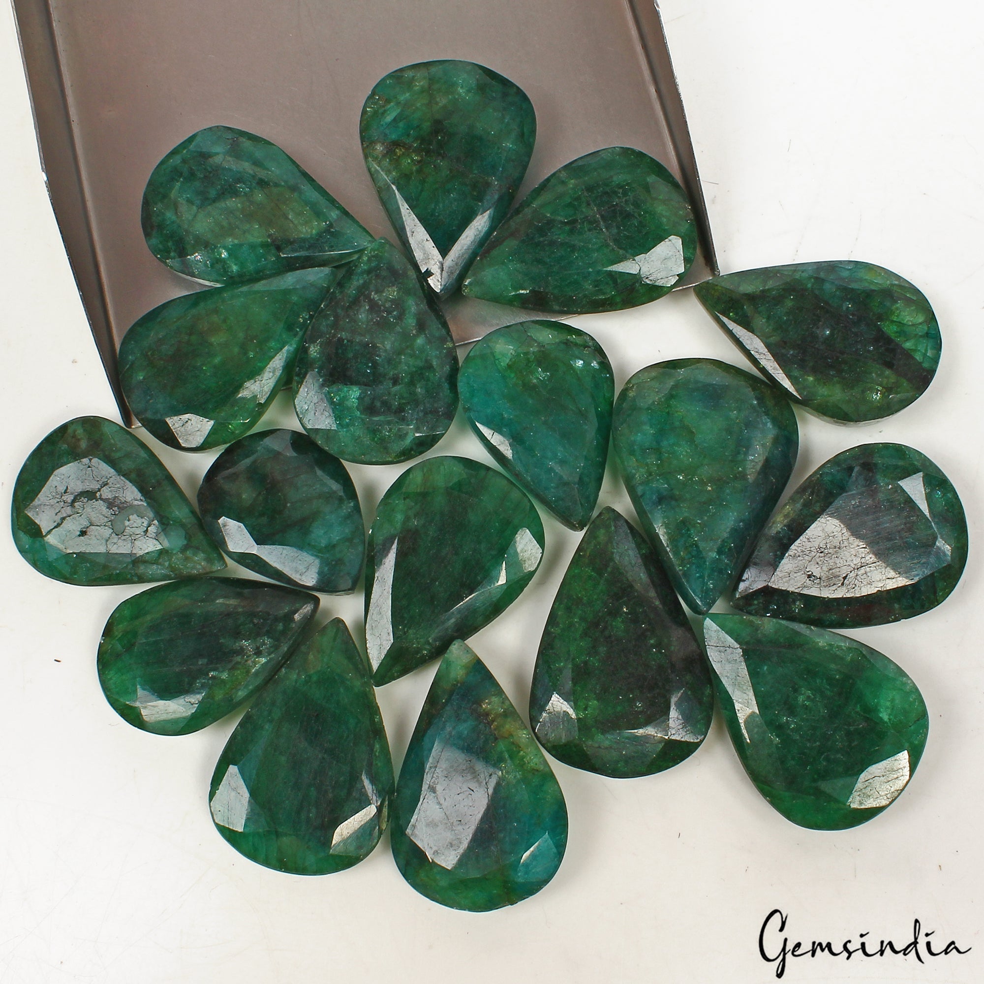 830 Cts/17 Pcs Natural Brazilian Bottle Green Emerald Pear Cut Gems For Jewelry