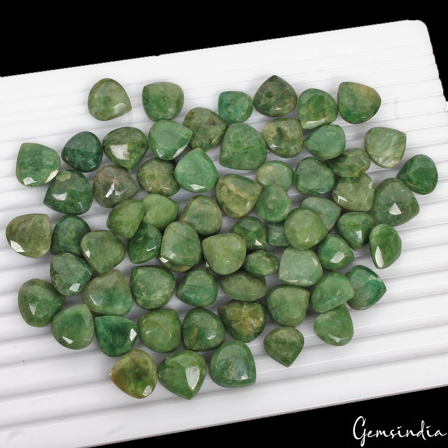 600 Cts/66 Pcs Natural Brazilian Green Emerald Pear Heart Cut Gems For Jewelry