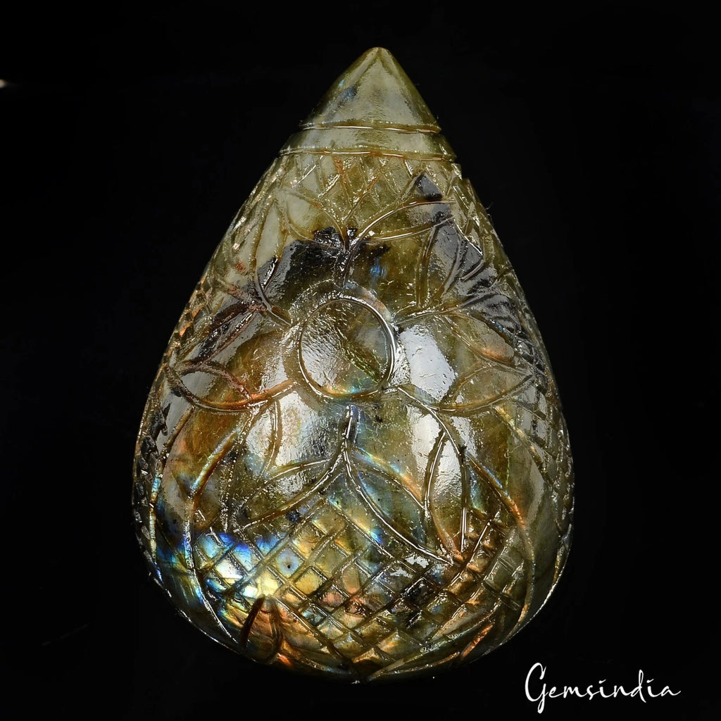 Labradorite Carving — 59x42x38mm, 590 Ct