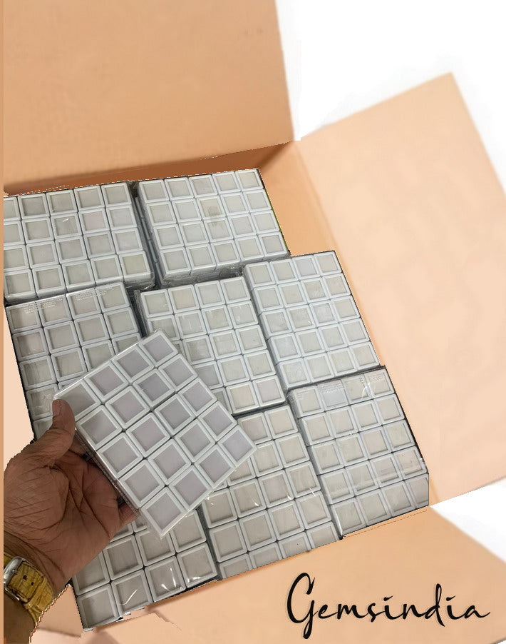 1000 White Boxes 3x3 cm