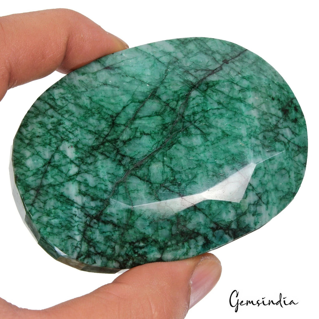 Emerald Loose Gemstone, Green — 81 x 59 x 26 mm, 1080 Ct, Brazil
