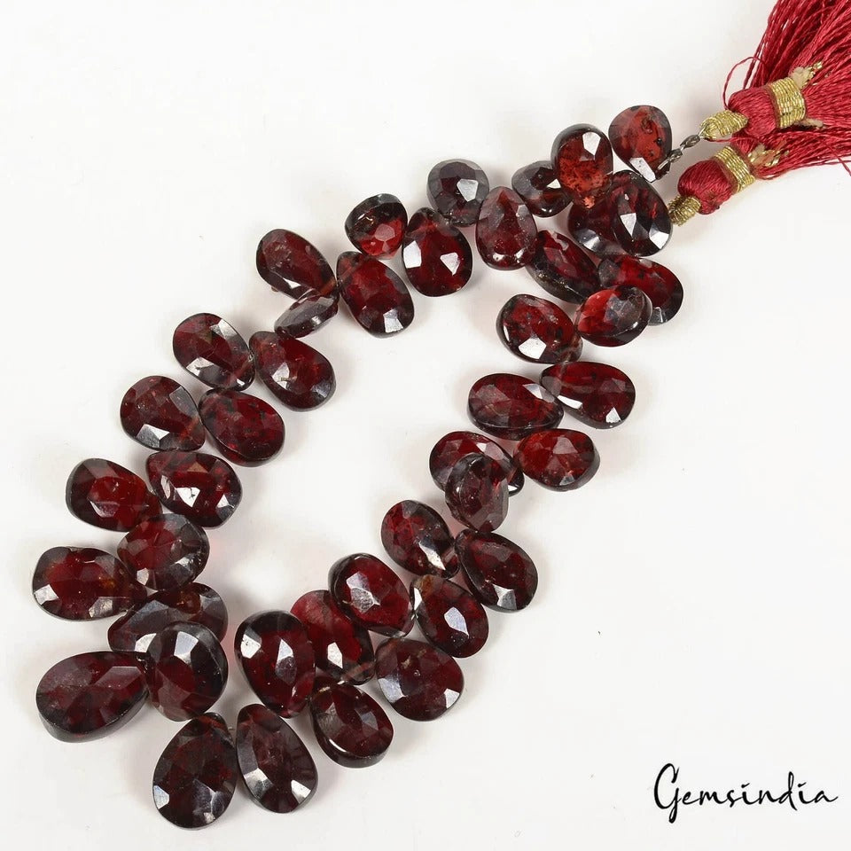 141.90 Ct/49 Pcs Natural Untreated Wine Red Garnet Drill Briolette Gem Strand 7"