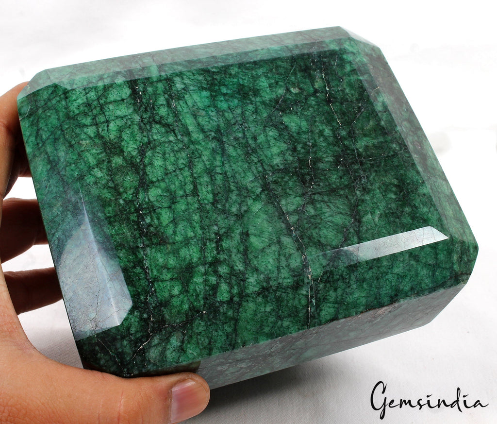 3.29 Kg Natural Brazilian Emerald Stunning Green Huge Octagon Cut Loose Gemstone