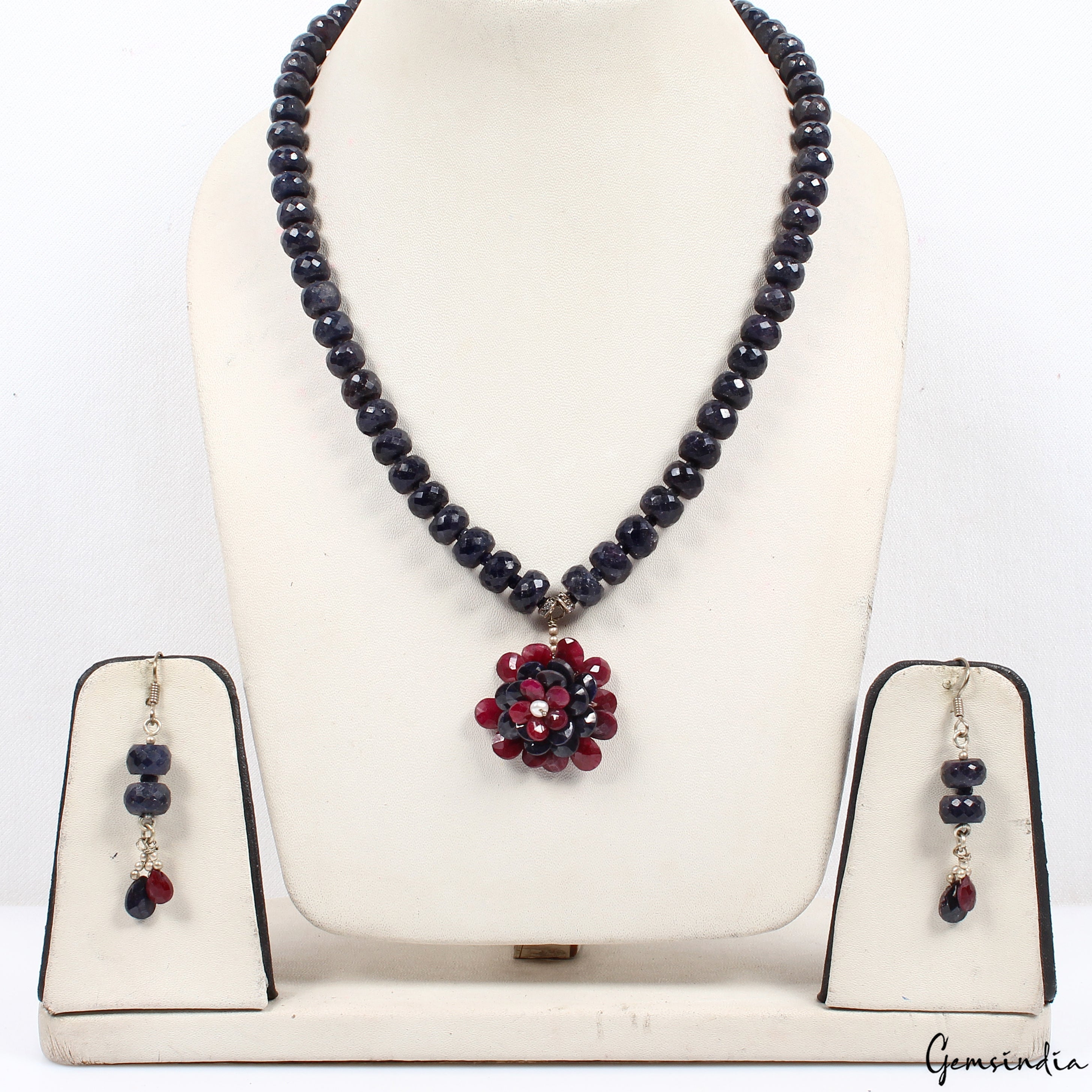 534 Cts Natural Sapphire Ruby Gemstone Floral Design Pendant Necklace w/Earrings