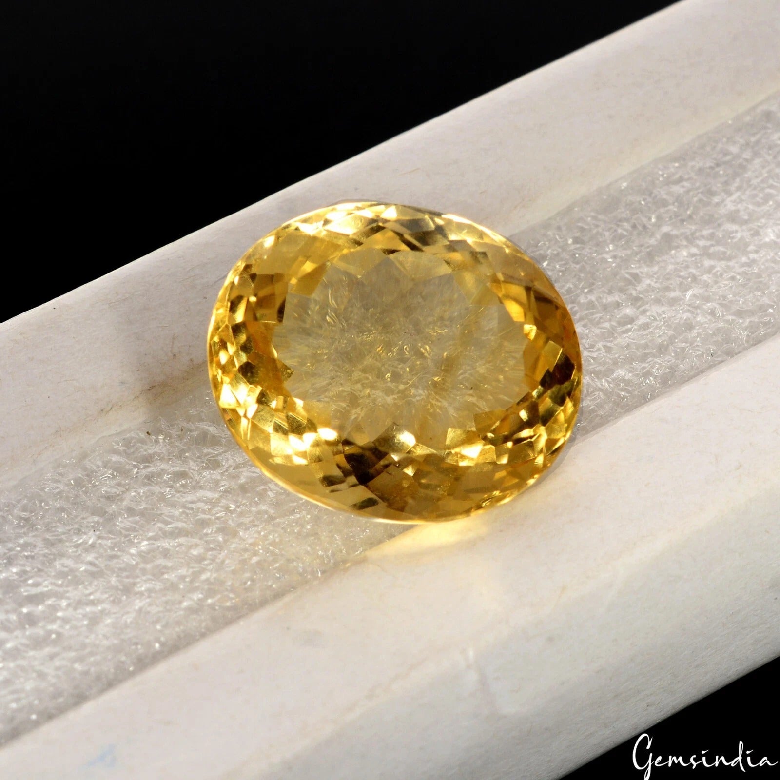 Citrine Loose Gemstone, Untreated, Yellow — 20x17x12mm, 23.85 Ct