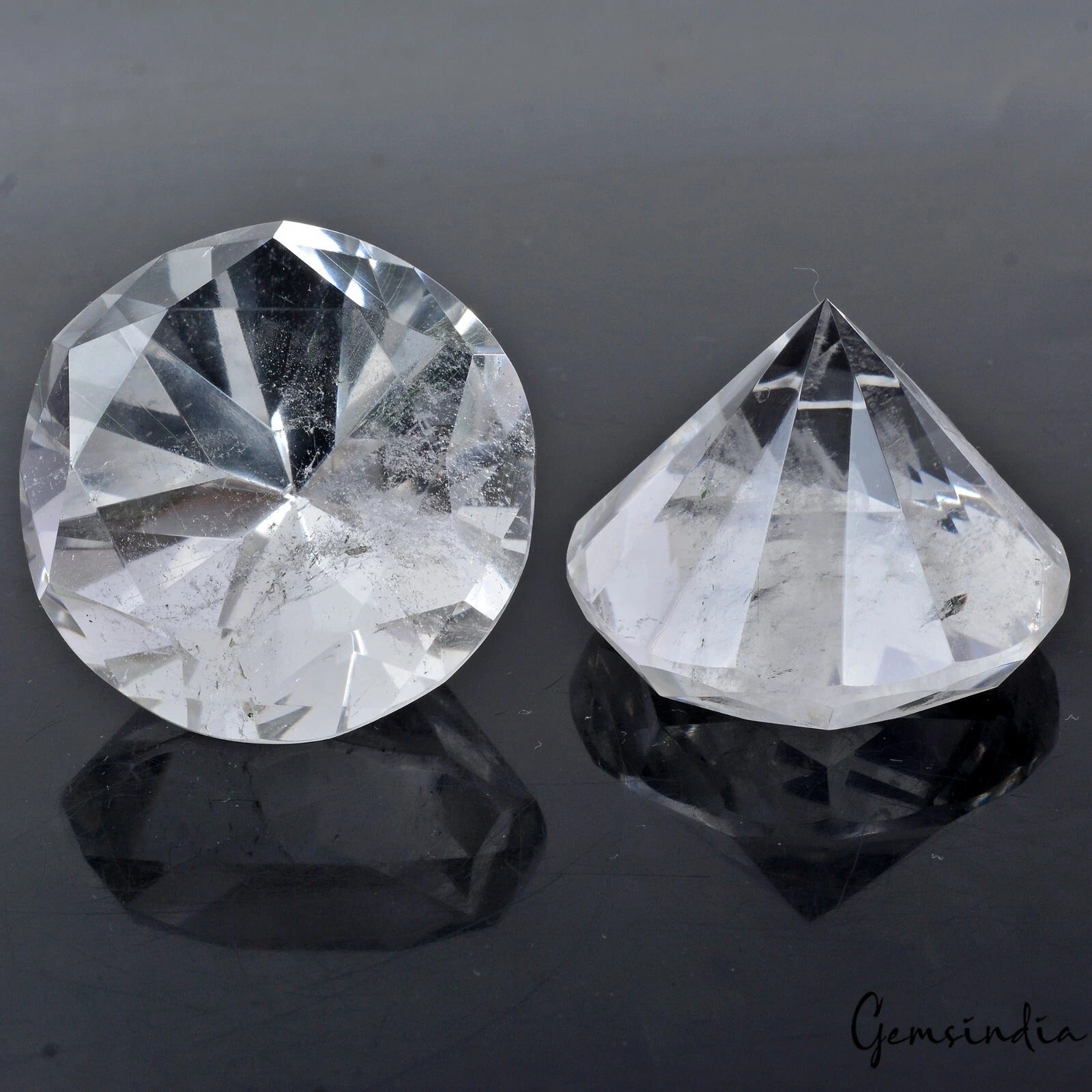 266.50 Cts Natural Untreated White Crystal Quartz Mineral Round Diamond Cut Gem