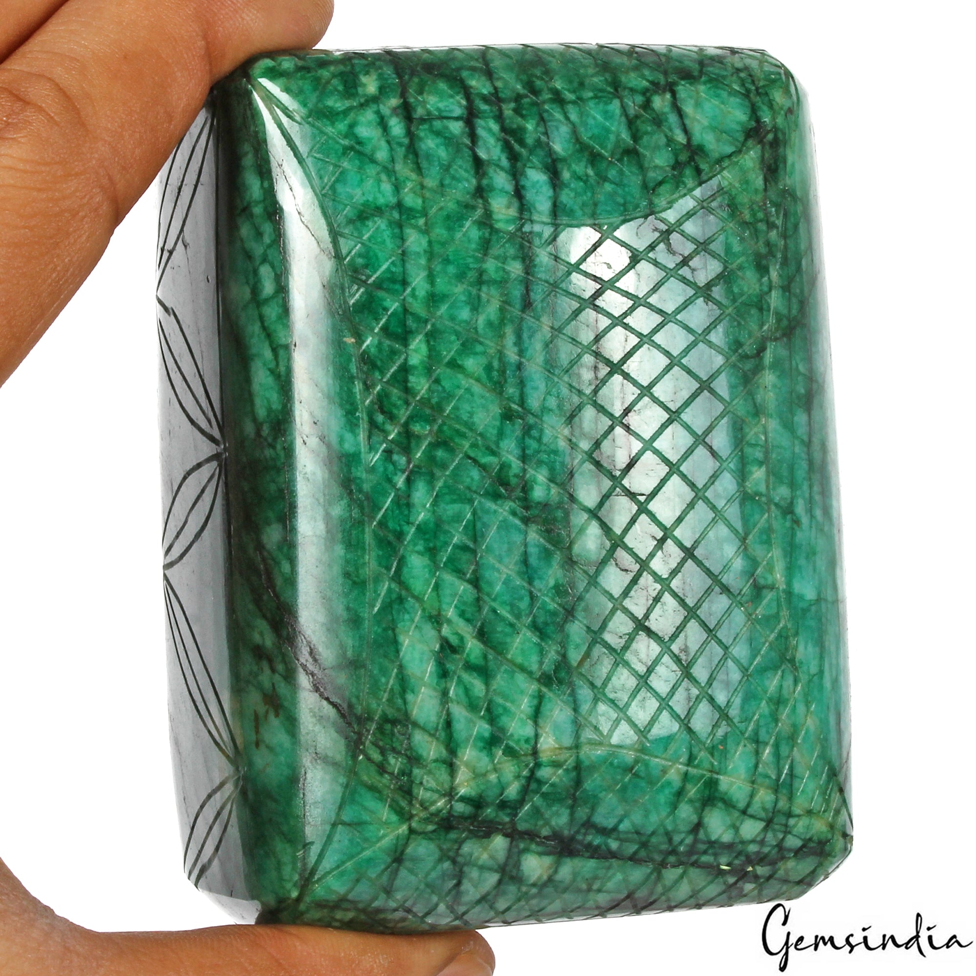 Emerald Loose Gemstone, Green — 93 x 70 x 45mm, 3370 Ct, Brazil