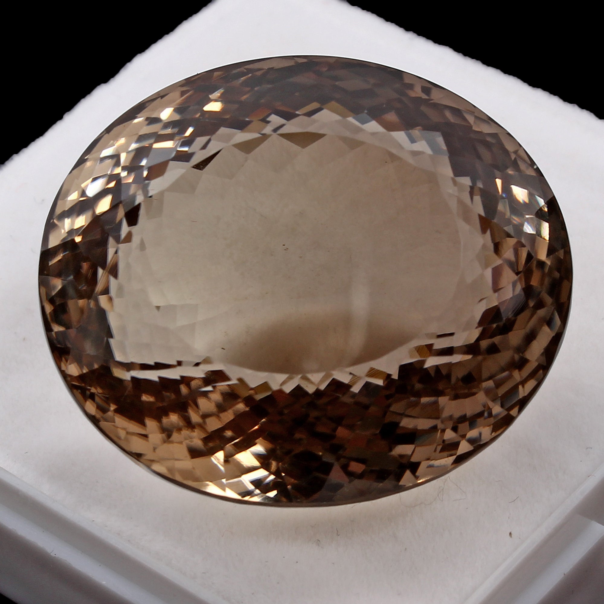 Quartz Loose Gemstone, Oval Faceted Cut, Untreated — 37x32x25 mm, 200 Ct, Madagascar