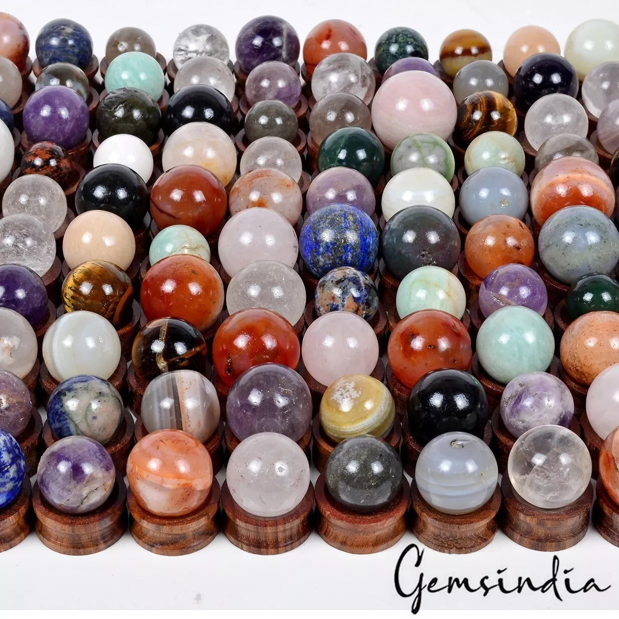 Rose Quartz Sphere, Untreated — 100 Pieces, 17mm to 30mm, 1.74 Kg (8700 Ct)