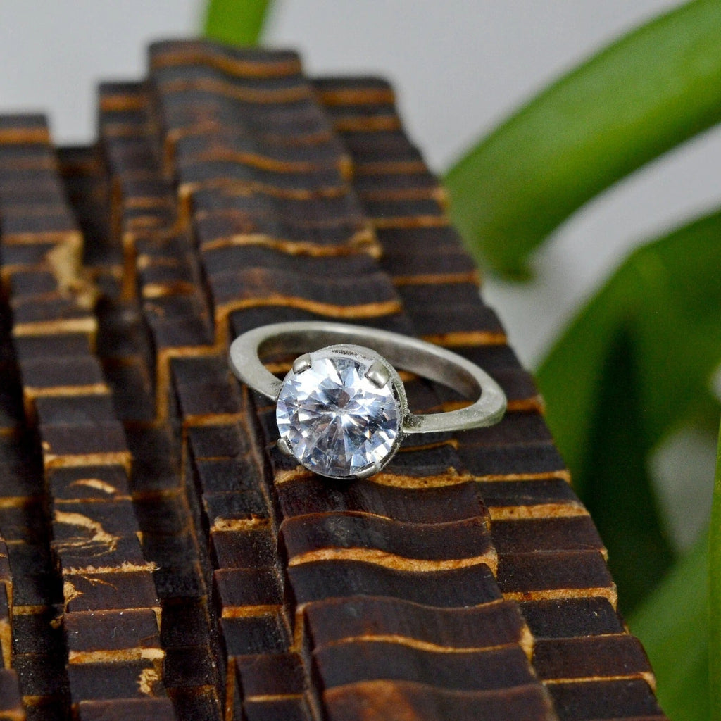 2.30 gm White Zirconia CZ Diamond Cut 925 Sterling Silver Band Women Ring ~5 US