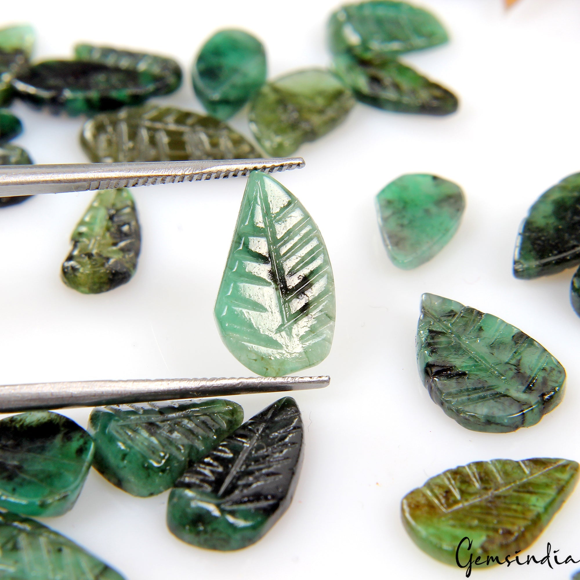 88.40 Ct/51 Pc Natural Green Brazilian Green Emerald Pear Leaf Carved Loose Gems