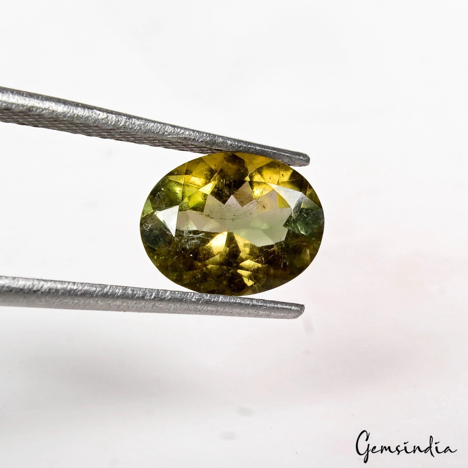 Green Tourmaline Loose Gemstone, Oval Cut Country of, Untreated — 10x8x5mm, 2.60 Ct, Mozambique