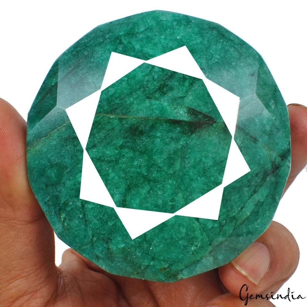 Emerald Loose Gemstone, Blue — 71x71x45mm, 1850 Ct, Zambia