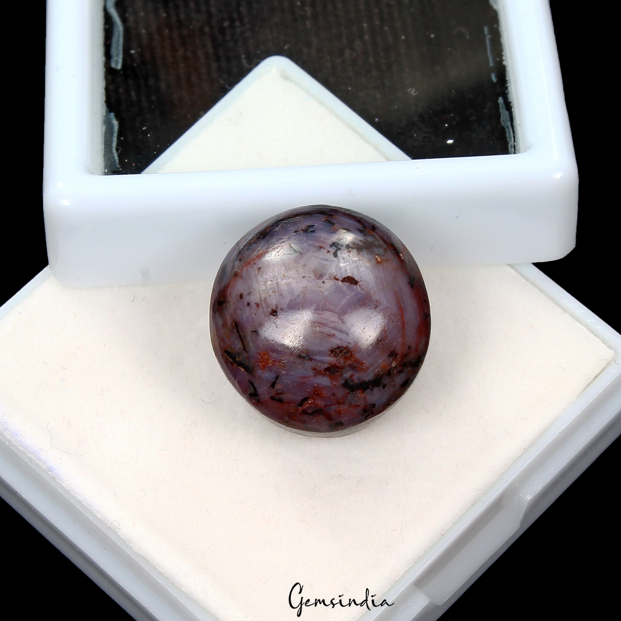 Ruby Cabochon, Red — 16x16x12 mm, 44.55 Ct
