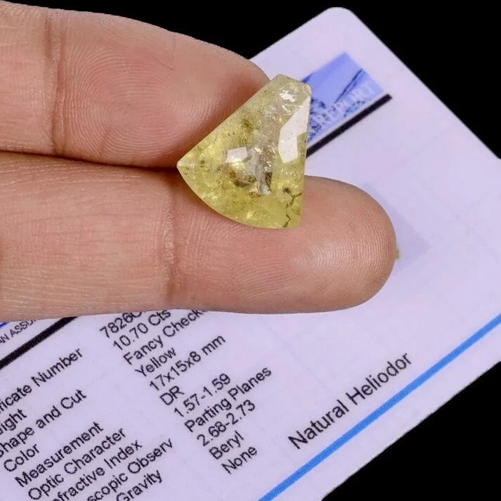 Certified 10.70 Ct Natural Brazilian Heliodor/Yellow Beryl Fancy Checker Cut Gem