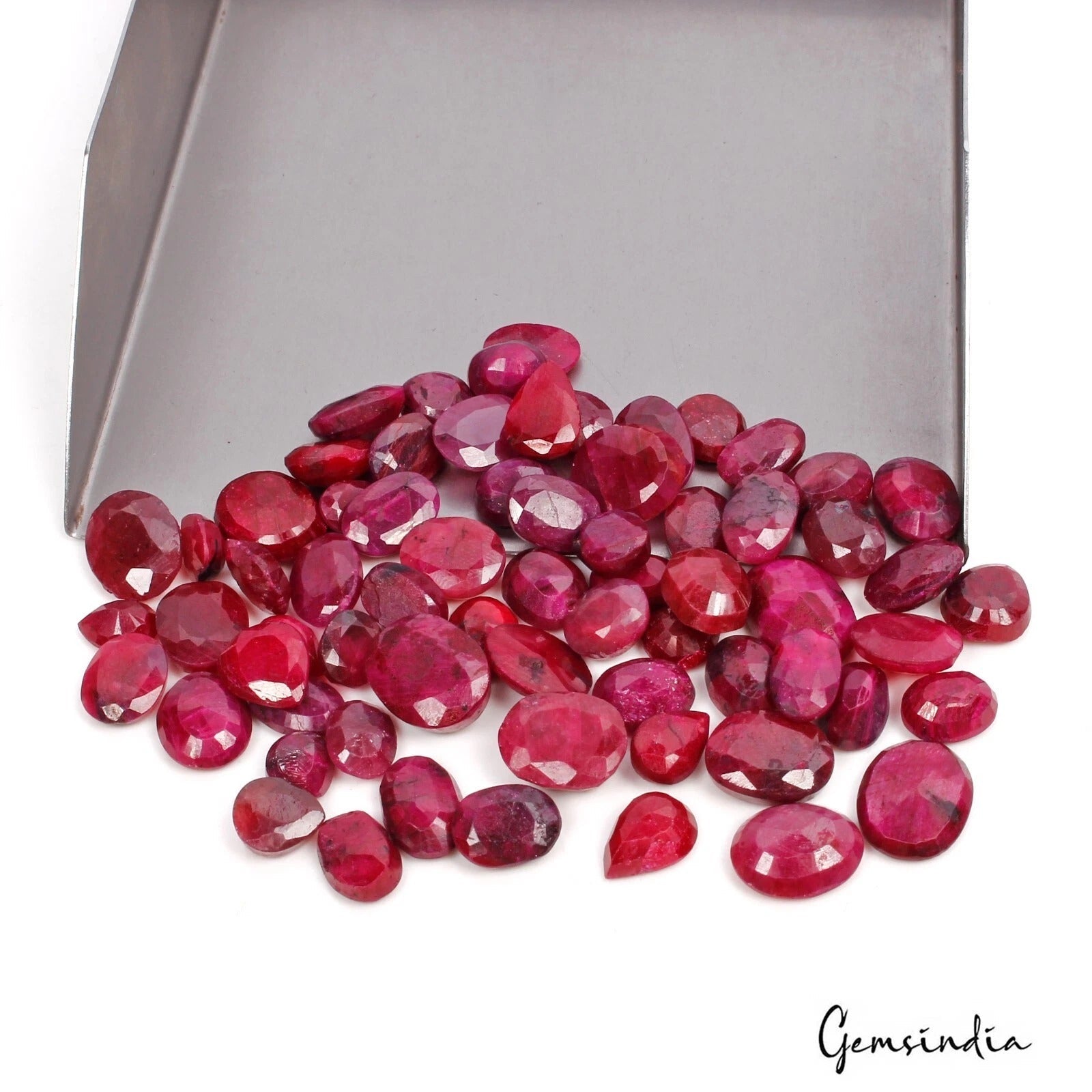 Superb Wholesale 200 Ct/67 Pcs Natural Pigeon Blood Red Ruby Oval Gemstones Lot