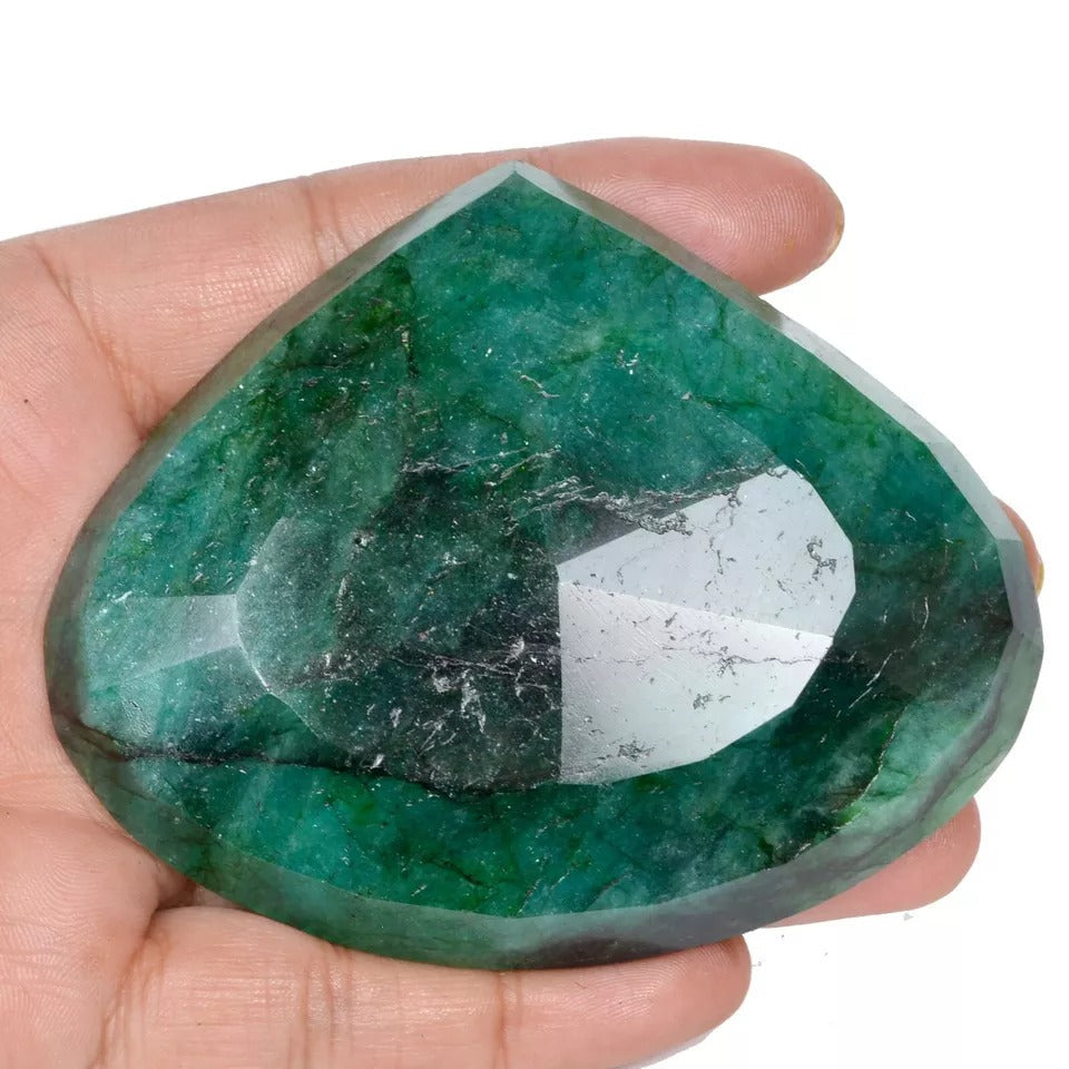 870 Ct. Natural Green Emerald Unique Pear Cut Loose Earth mined Gemstone w/Stand