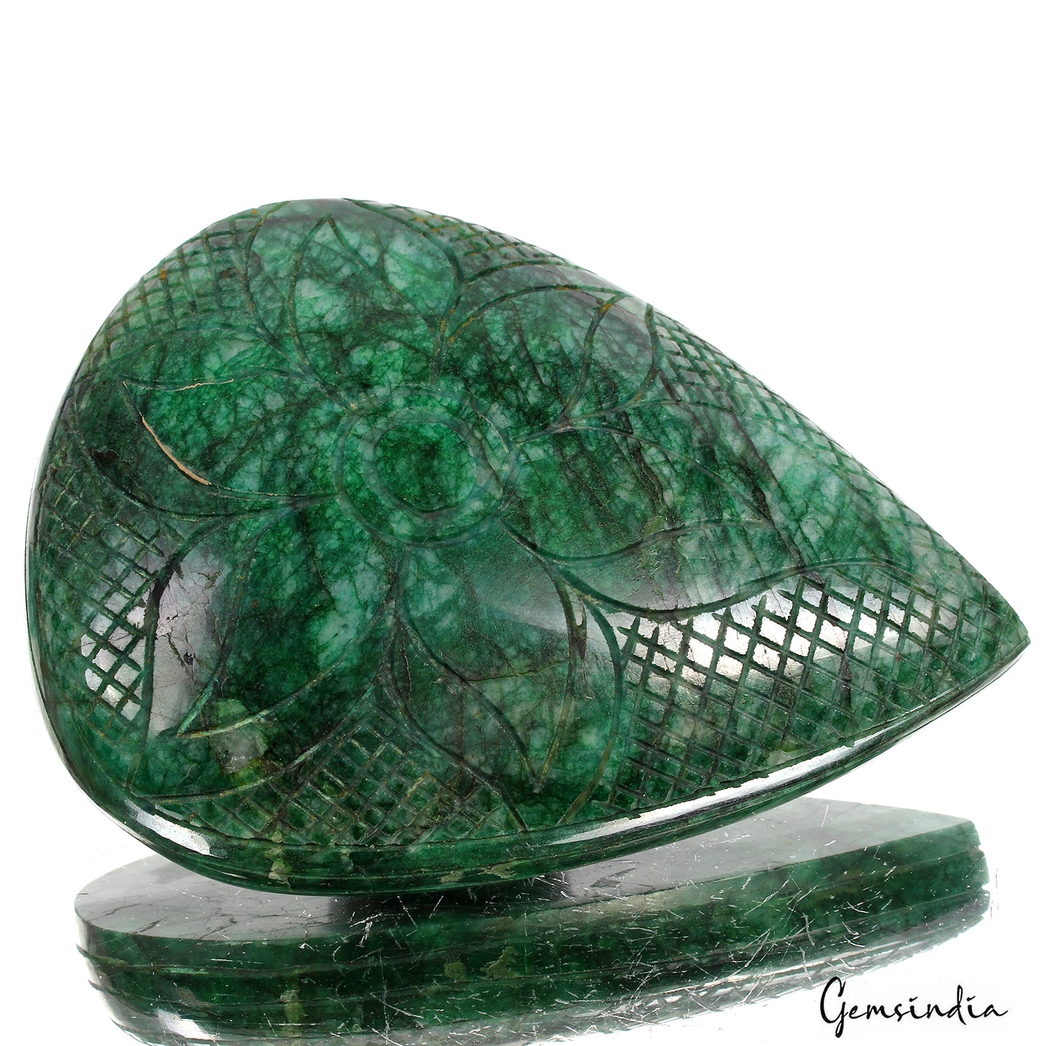 Brazilian Emerald Carving, Color Enhanced, Green — 110 x 82 x 22 mm, 1560 Ct, Brazil