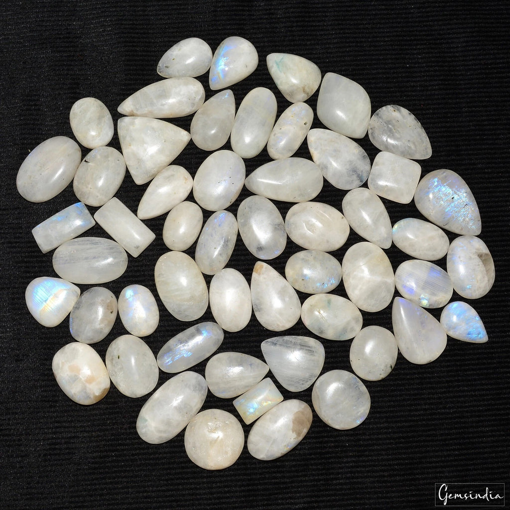 Moonstone Lot, Cabochon, Pear, Oval, Rectangular cabochon, Untreated — 52 Pieces, 15mm to 32mm, 1050 Ct, Madagascar