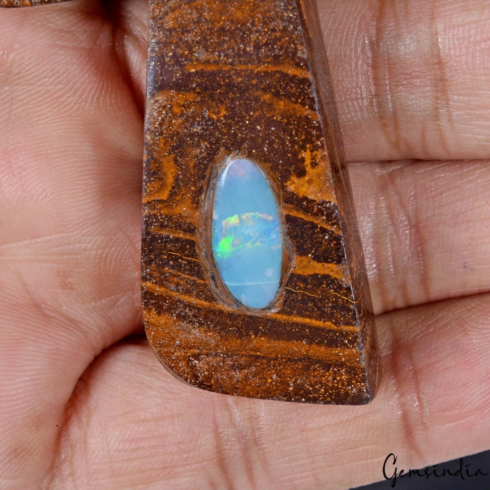 Opal Jewelry, Untreated — 68x52x10 mm, 210.20 Ct, Australia