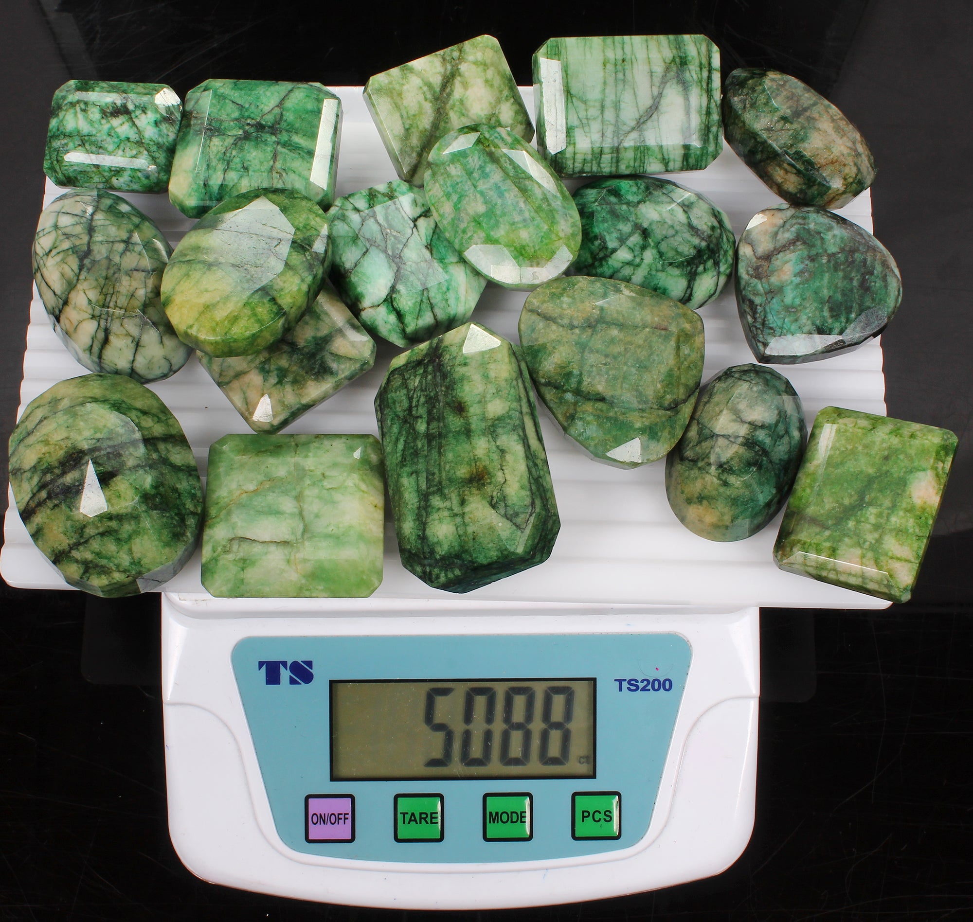 Emerald Lot, Loose Gemstone, Oval, Pear & Octagon Faceted, Color Enhanced — 18 Pieces, 33mm to 57mm, 5000 Ct, Brazil