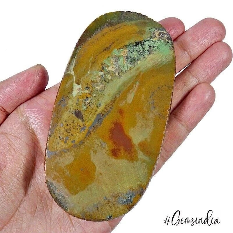 Tiger Eye Carving, Untreated — 104 x 56 x 13 mm, 880 Ct, Madagascar