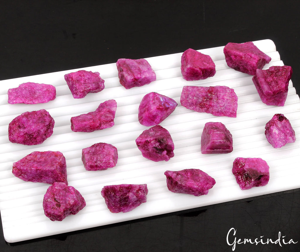 Red Beryl Rough Collection 1000Ct Natural Crystals Mineral Specimen Raw Gems Lot