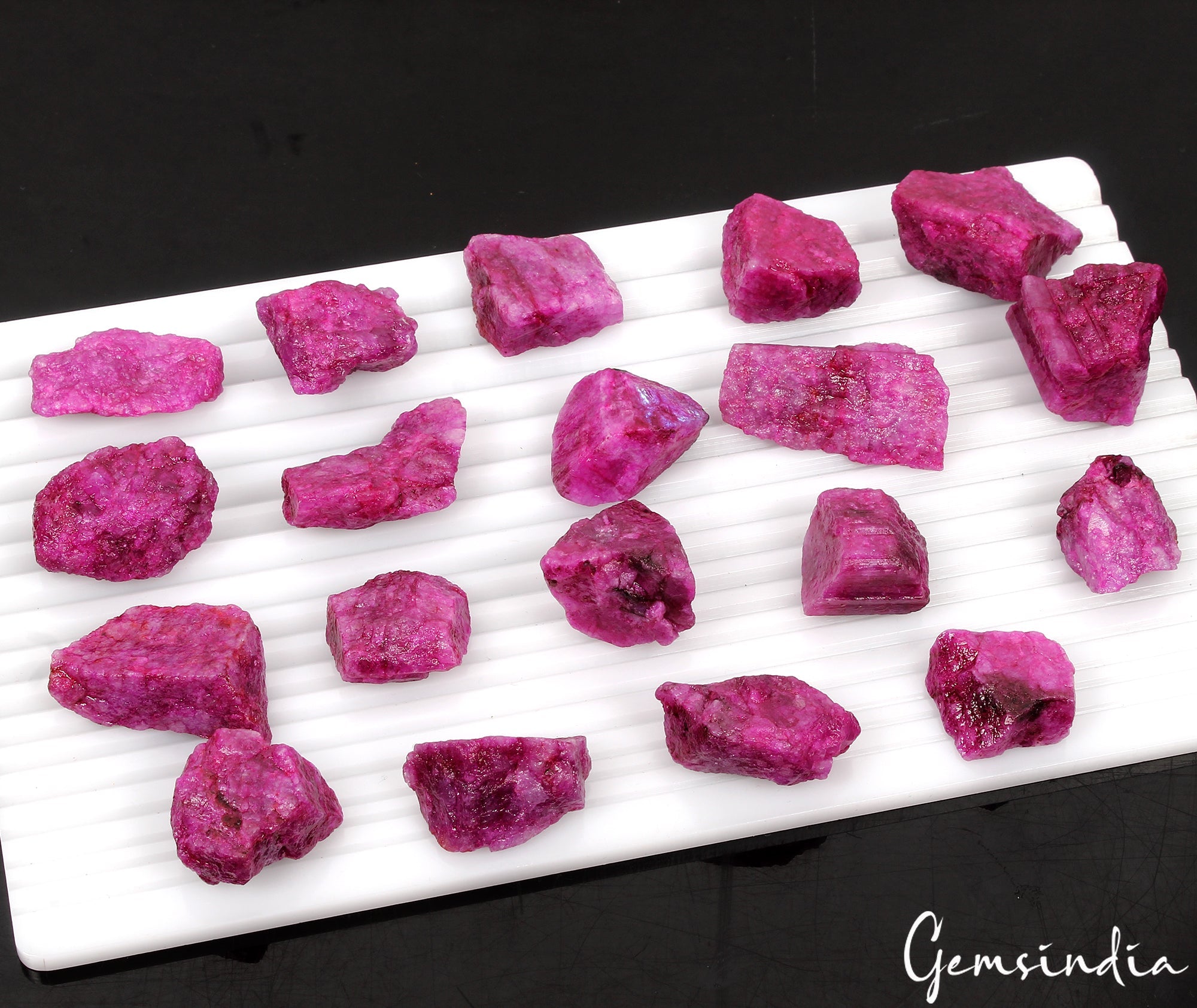 Red Beryl Rough Collection 1000Ct Natural Crystals Mineral Specimen Raw Gems Lot