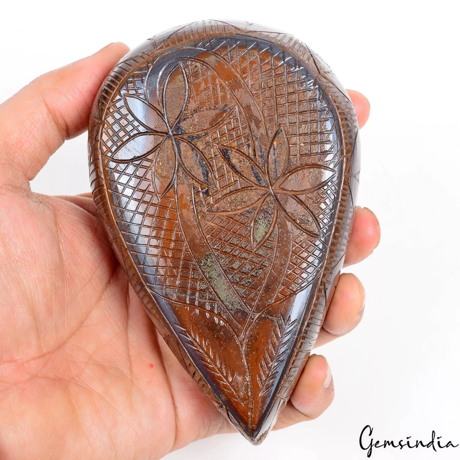 Tiger Eye Carving, Untreated, Brown — 132x83x36mm, 4060 Ct, Madagascar