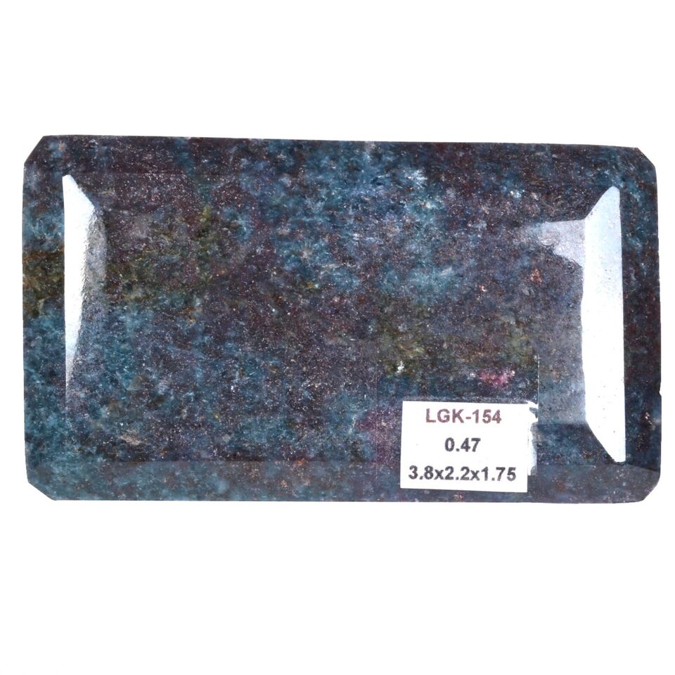 Ruby Kyanite Loose Gemstone — 3.8x2.2x1.75 Inch, 2350 Ct (0.47 Kg), Madagascar