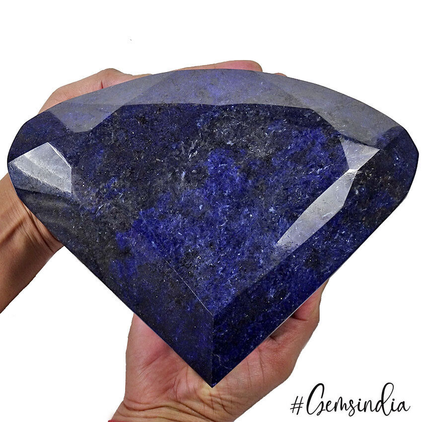 5.2 Kilo Natural Blue Sapphire Large Museum Size Top Grade Madagascar Gemstone