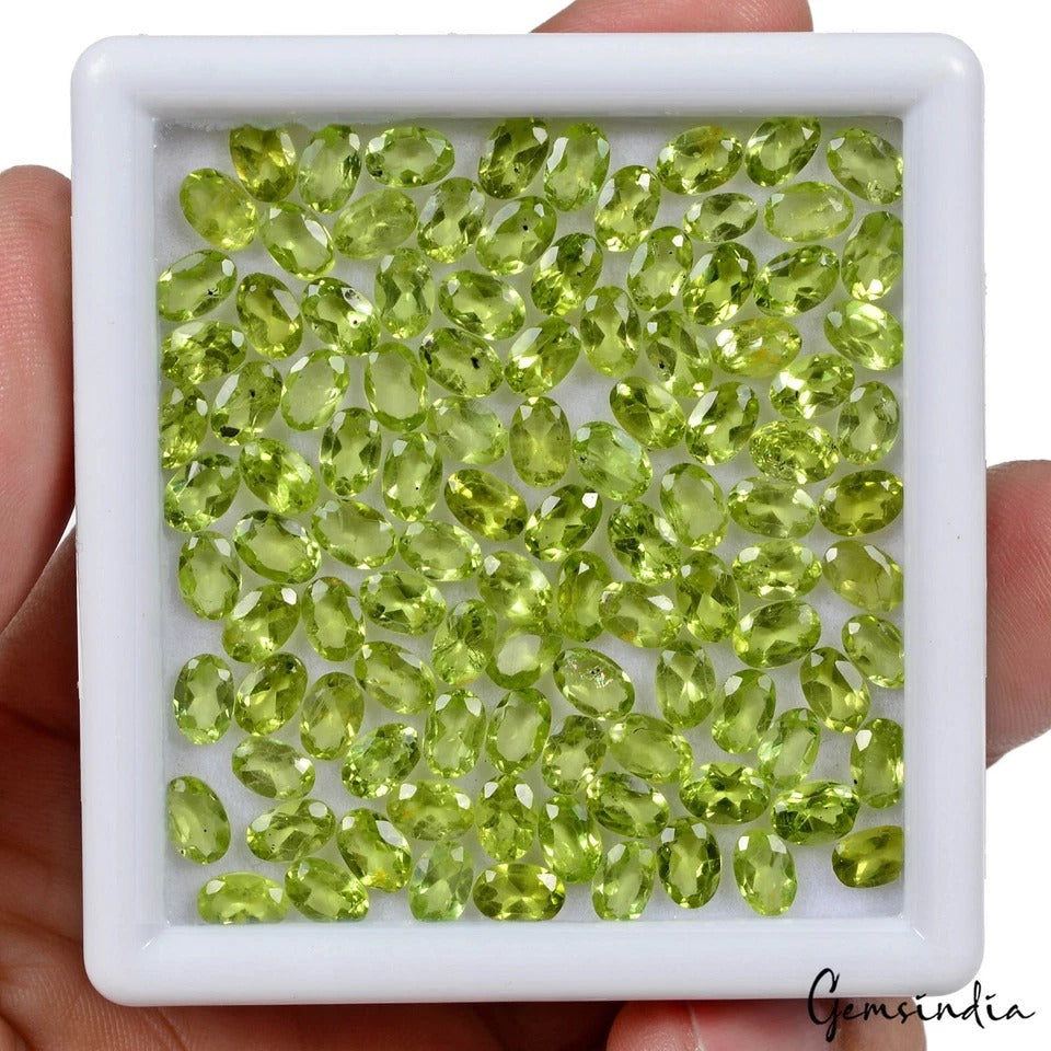 105 Pcs 50 Cts Parrot Green Peridot 6mmx4mm Calibrated Oval Cut Natural Gemstone