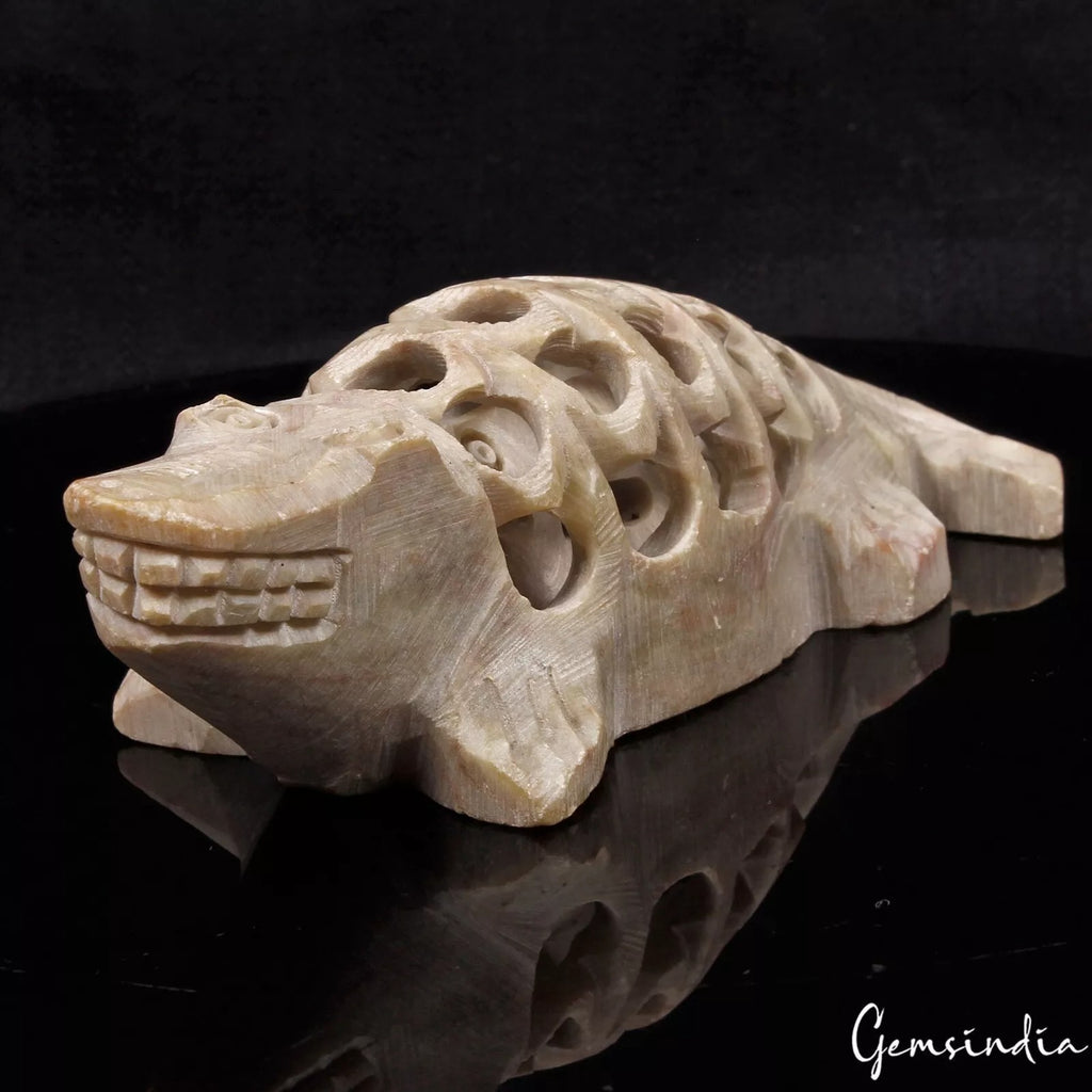 Soapstone Crocodile Figurine, Untreated — 127x52x38 mm, 1060 Ct