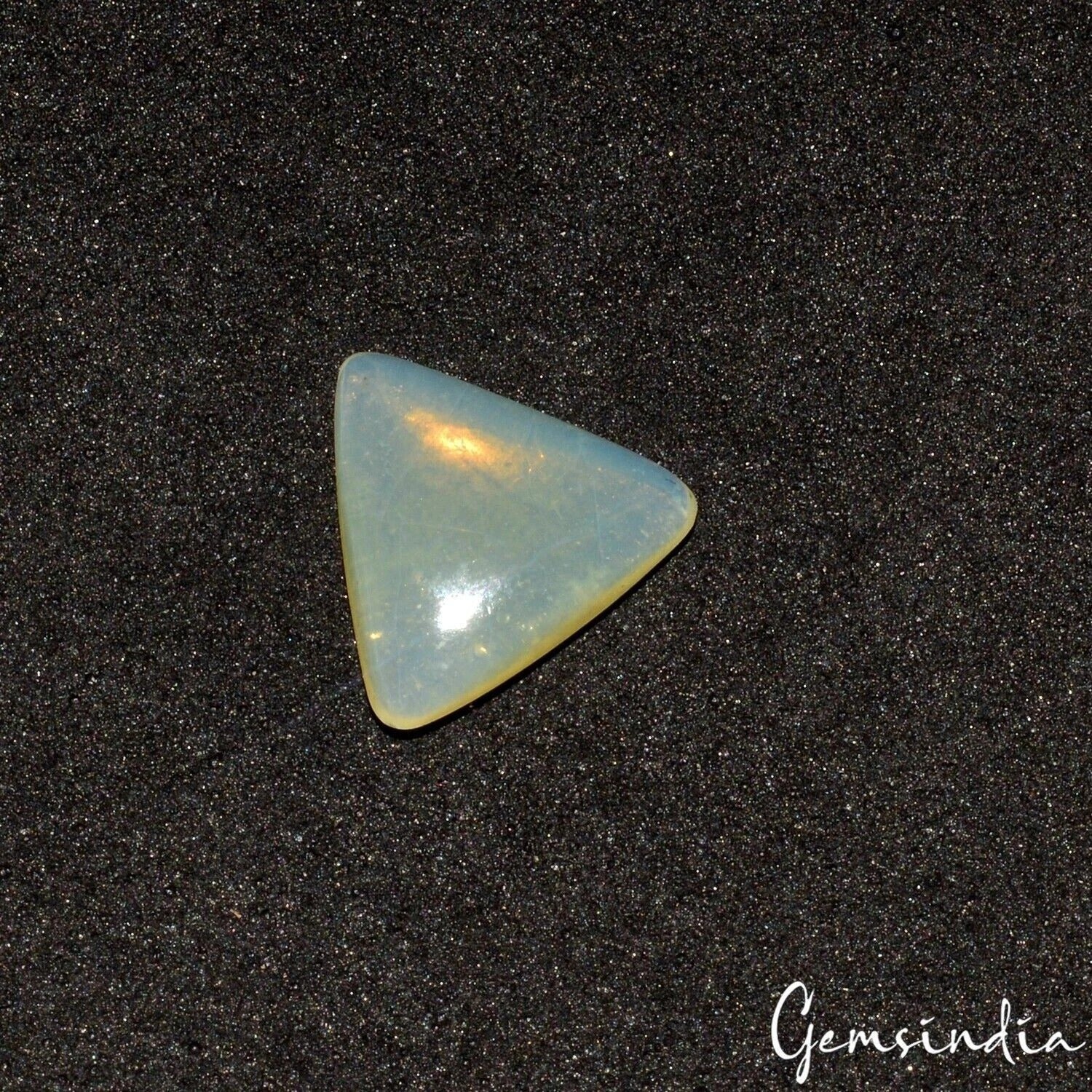 Fire Opal Cabochon, Untreated — 12x12x4 mm, 3.00 Ct, Australia