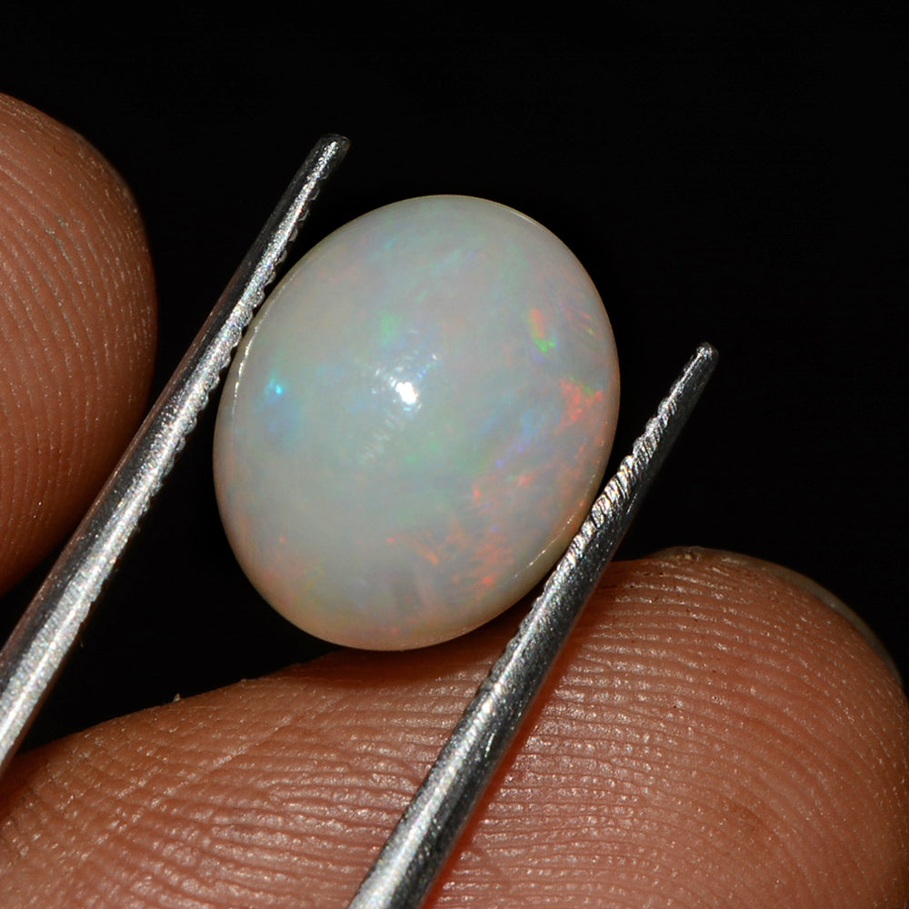 Ethiopian Opal Cabochon, Oval Cabochon, Untreated — 11x9x5mm, 2.70 Ct, Ethiopia