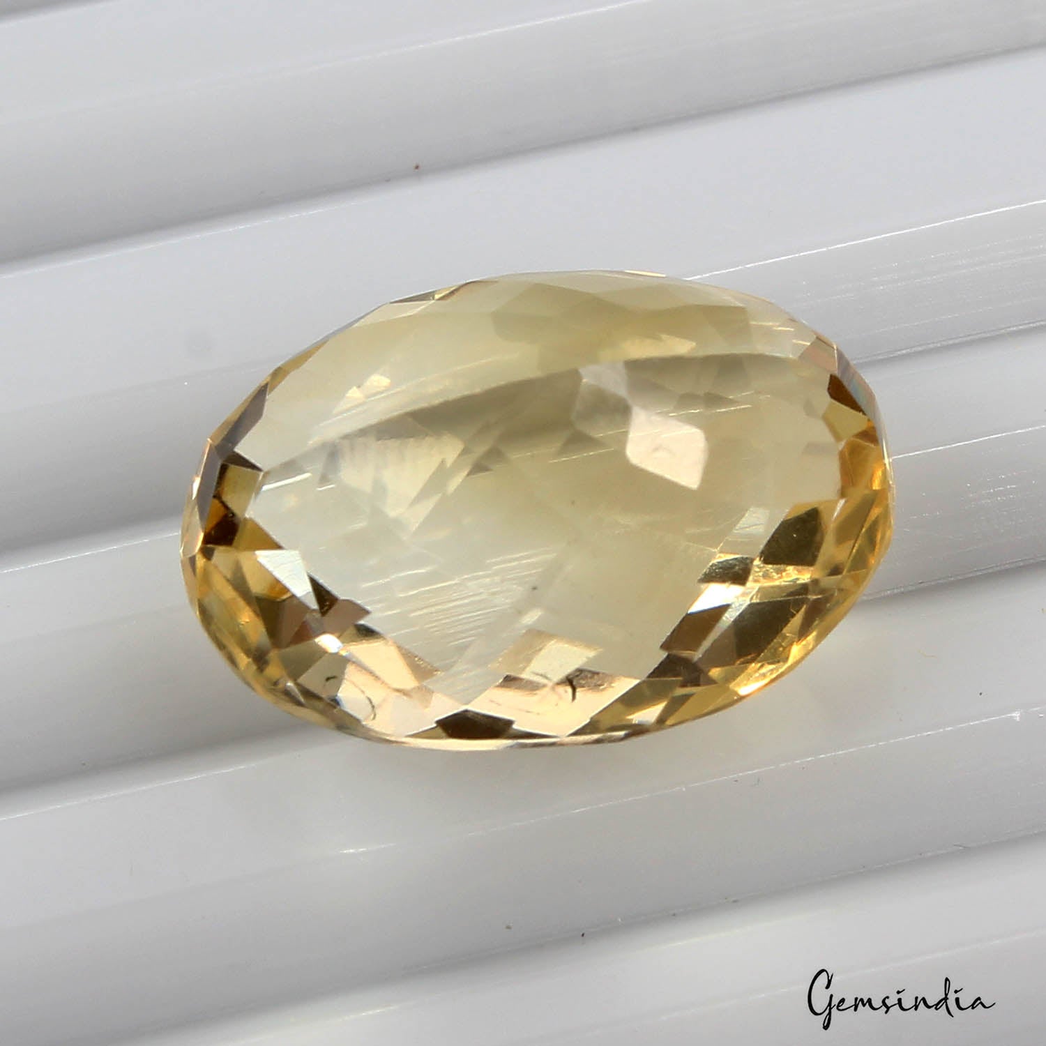 Citrine Loose Gemstone, Untreated, Yellow — 18 x 13 x 11 mm, 17.60 Ct, Brazil