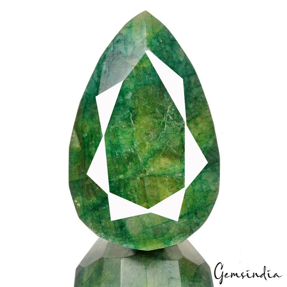 Brazilian Emerald Loose Gemstone, Pear Cut Orign : Brazil, Color Enhanced — 98x62x40 mm, 1800 Ct, Brazil
